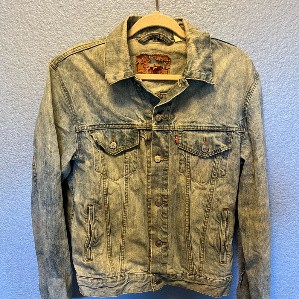 Levi's Men's Light Blue Denim Jacket